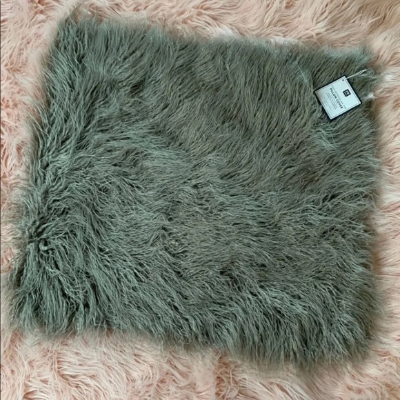 Pottery Barn Euro faux Mongolian fur Pillow case - Picture 2 of 7